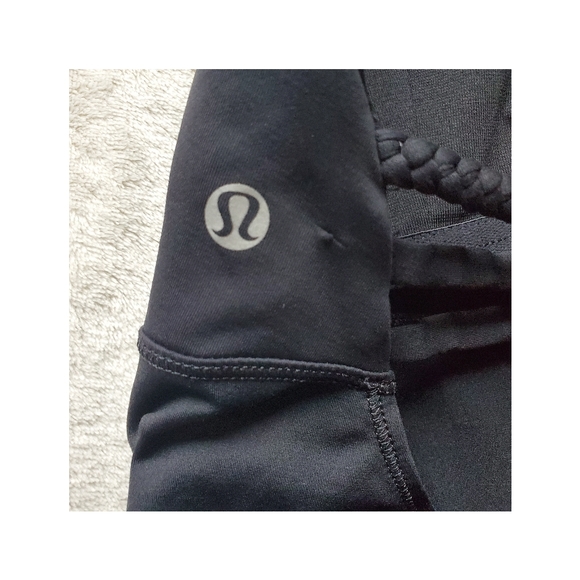 lululemon wandering yogi low back halter top size 8 in black - Picture 7 of 10